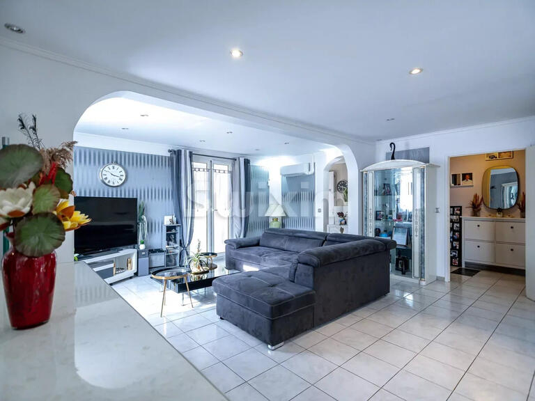 Villa Vétraz-Monthoux - 4 bedrooms - 142m²