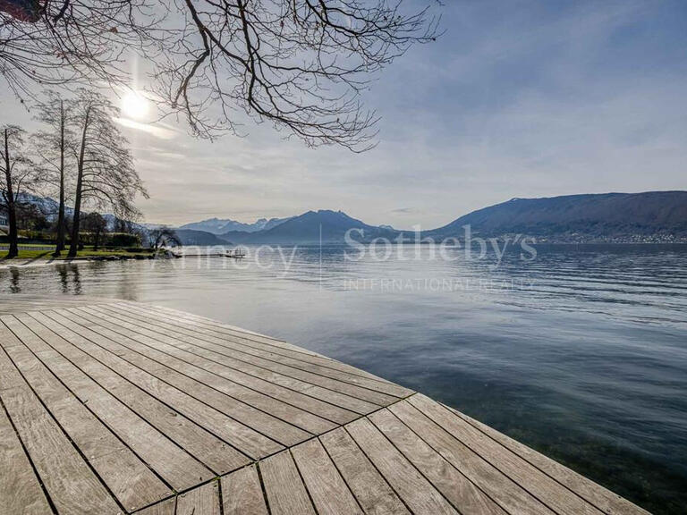 House Veyrier-du-Lac - 3 bedrooms - 220m²