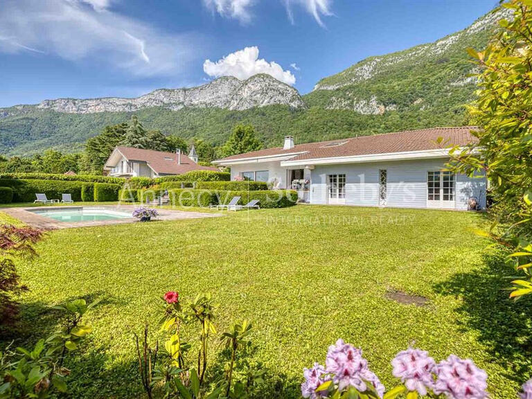 Maison Veyrier-du-Lac - 5 chambres - 277m²