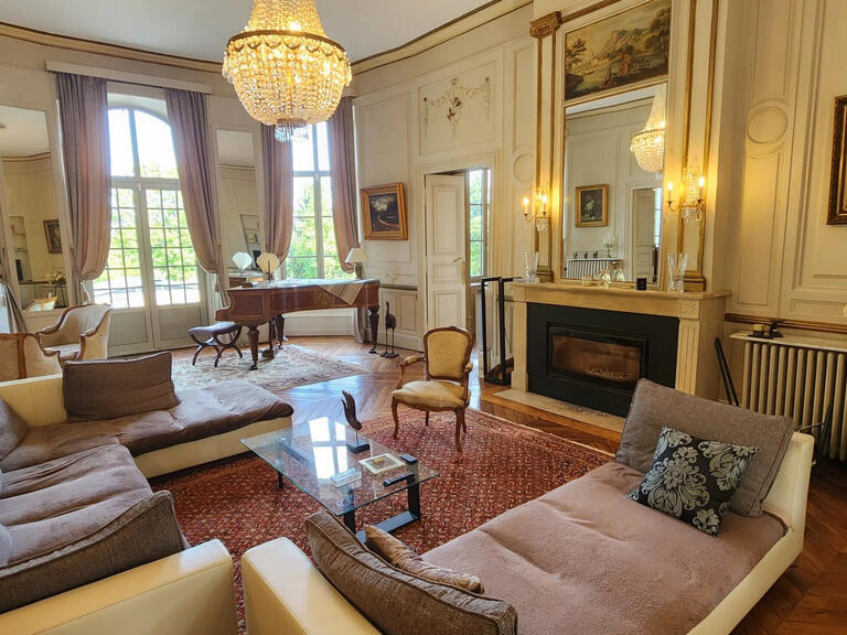 Château Vichy - 8 chambres - 630m²