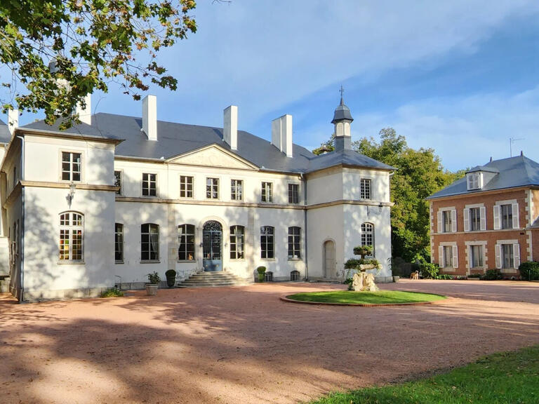 Château Vichy - 8 chambres - 630m²