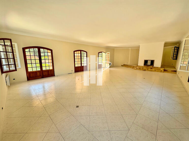 Maison Vidauban - 7 chambres - 340m²