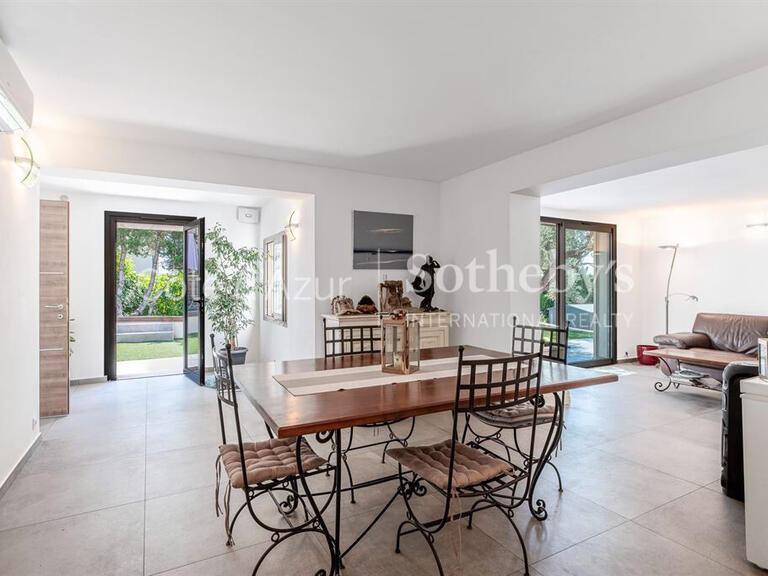 Sale Apartment Villefranche-sur-Mer - 2 bedrooms