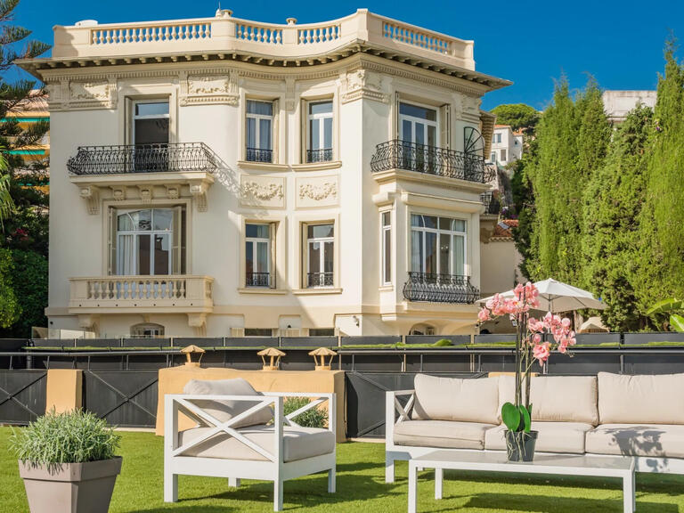 Villa Villefranche-sur-Mer - 5 bedrooms - 291m²