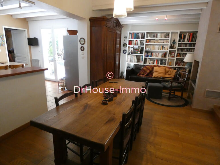 Villa Villemoustaussou - 5 chambres - 167m²