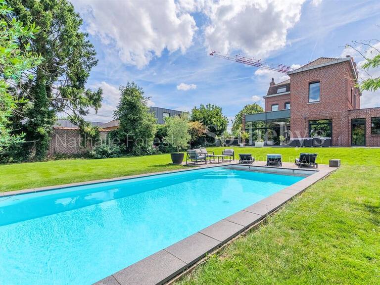 Maison Villeneuve-d'Ascq - 6 chambres - 353m²