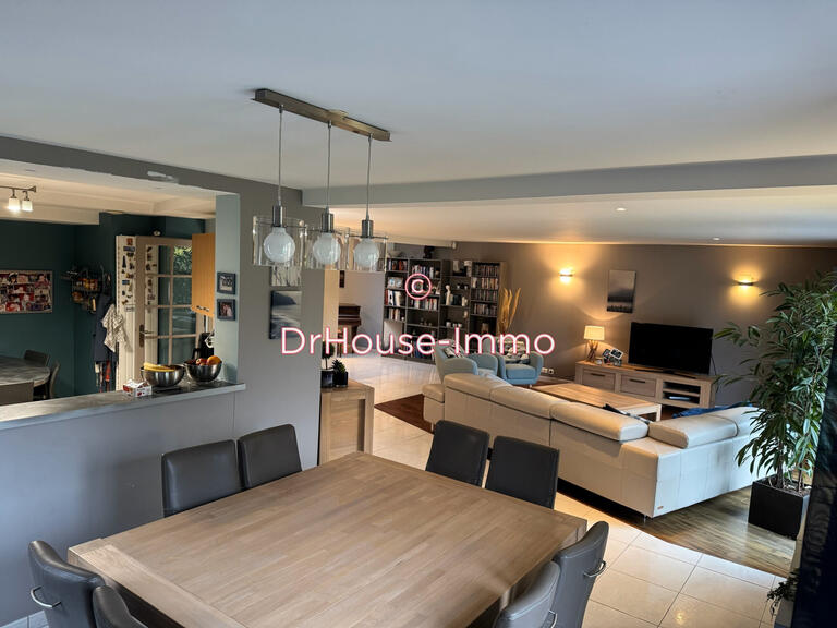 Villa Villeneuve-d'Ascq - 6 chambres - 237m²