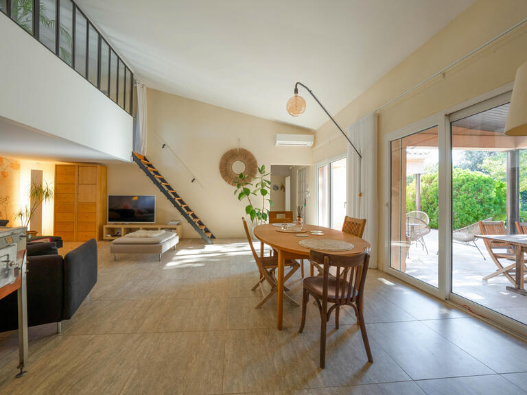 House Villeneuve-lès-Avignon - 3 bedrooms - 226m²