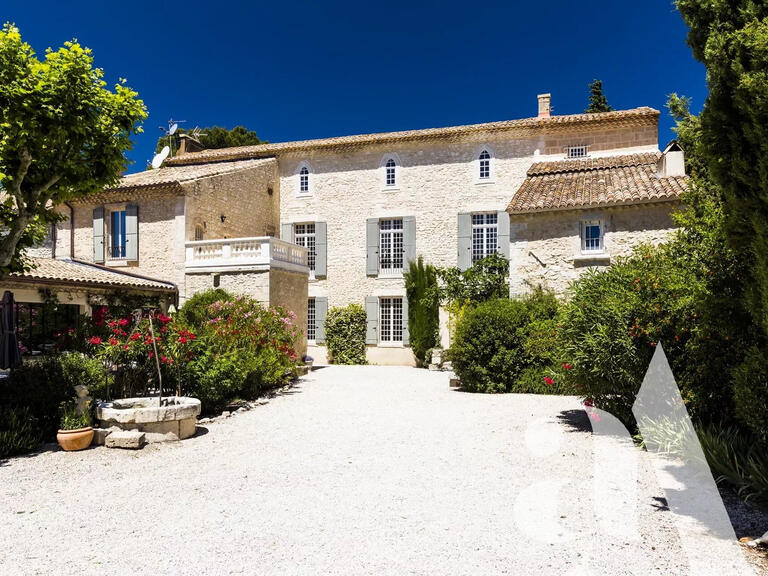 Vente Propriété Villeneuve-lès-Avignon - 9 chambres