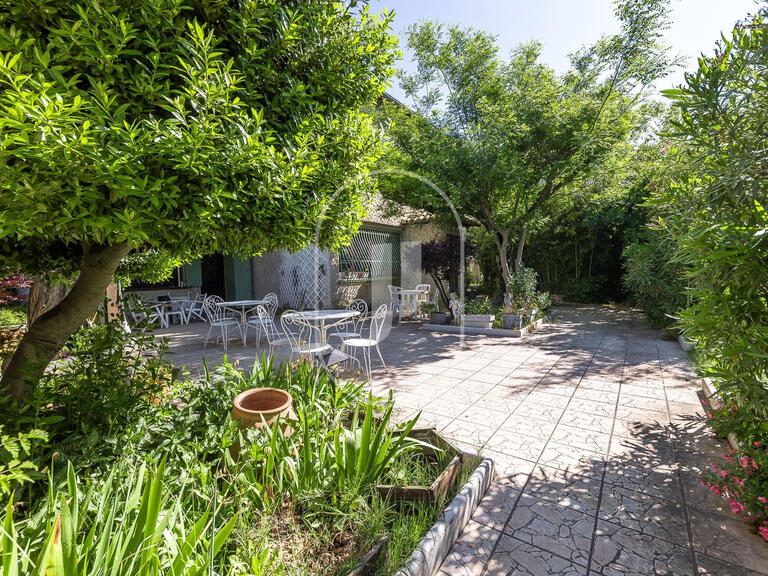 Vente Propriété Villeneuve-lès-Avignon - 9 chambres