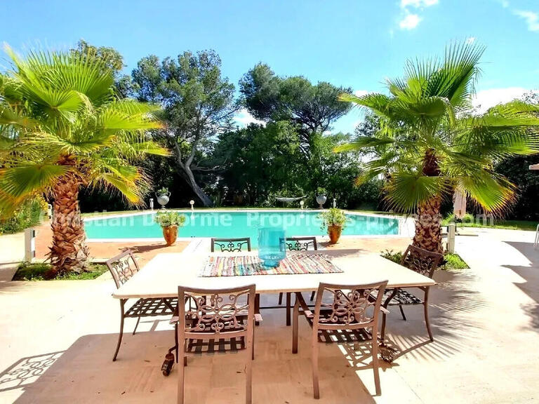 Vente Propriété Villeneuve-lès-Avignon - 4 chambres