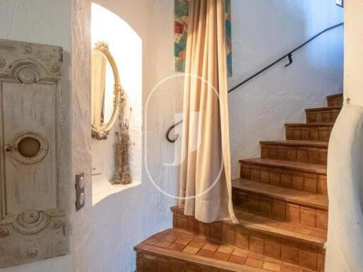 Property Villeneuve-lès-Avignon - 5 bedrooms - 200m²