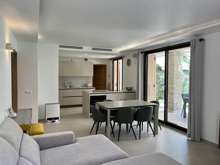 Sale Apartment Villeneuve-Loubet - 2 bedrooms