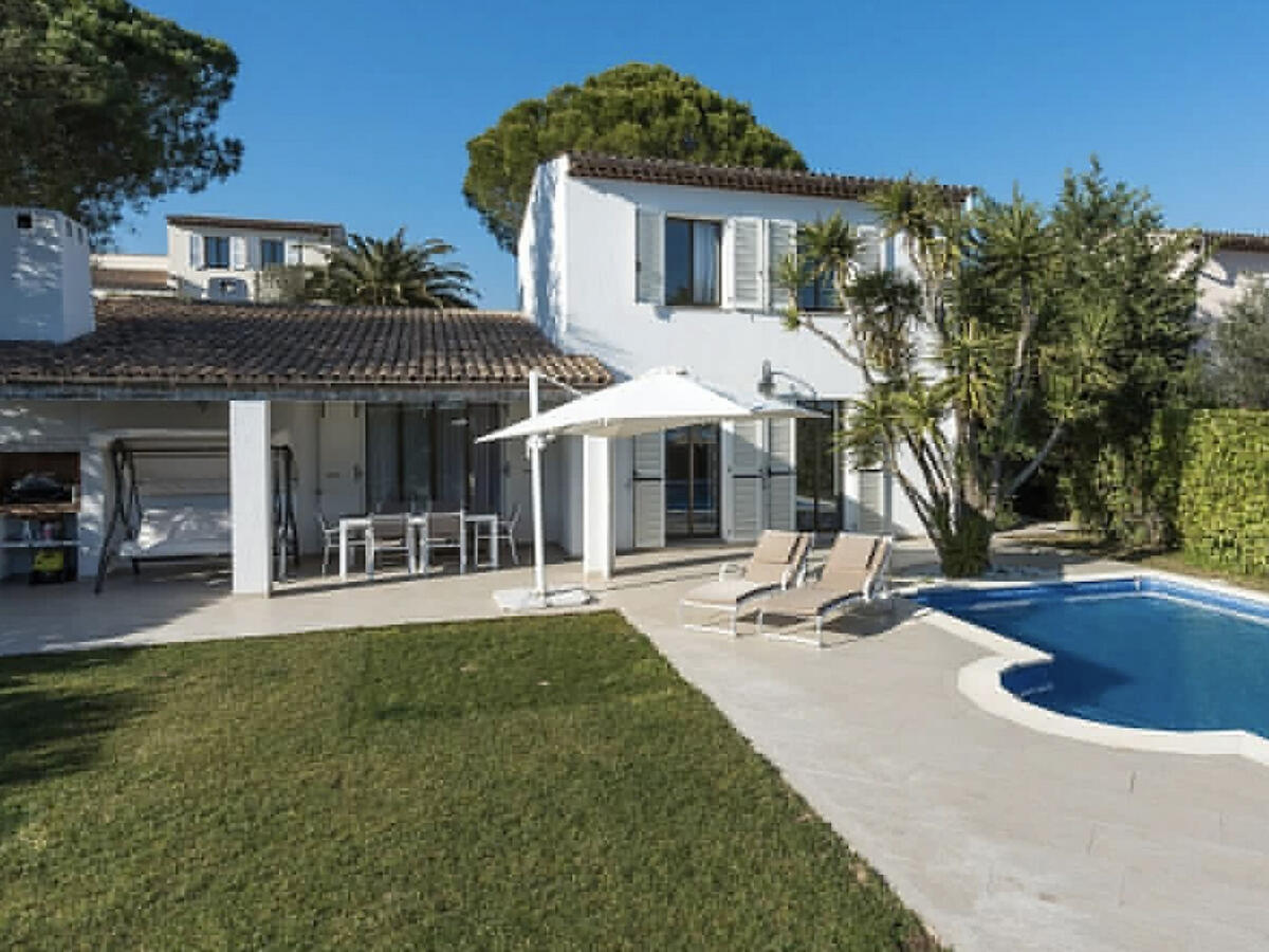 House Villeneuve-Loubet