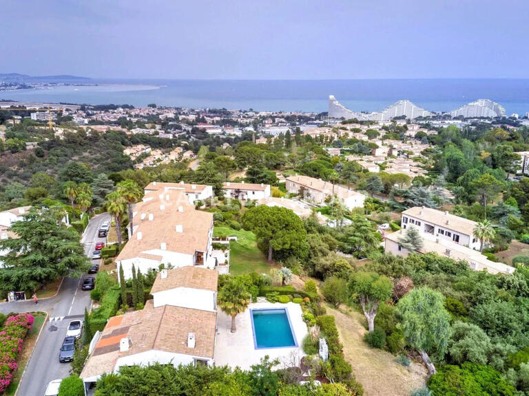 Villa Villeneuve-Loubet - 4 chambres - 266m²