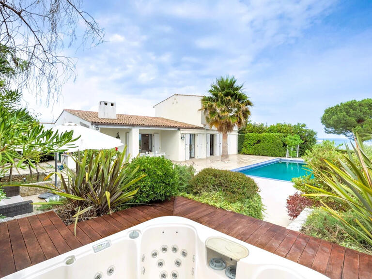 Villa Villeneuve-Loubet - 4 chambres - 266m²