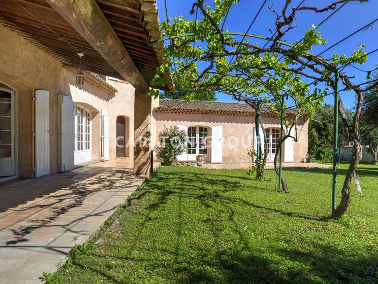 Villa Villeneuve-Loubet - 5 chambres - 209m²