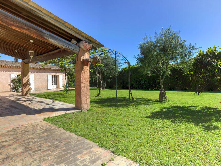 Villa Villeneuve-Loubet - 5 chambres - 209m²