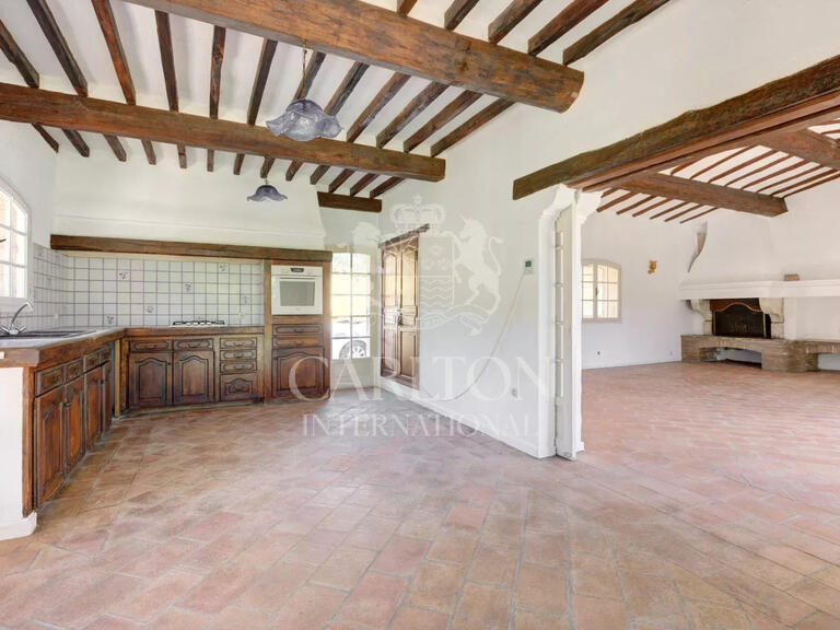 Villa Villeneuve-Loubet - 5 chambres - 209m²