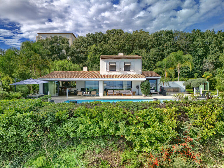 Villa Villeneuve-Loubet - 3 bedrooms - 266m²