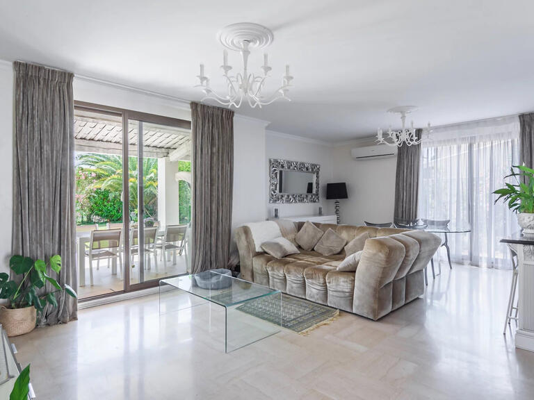 Villa Villeneuve-Loubet - 4 chambres - 161m²