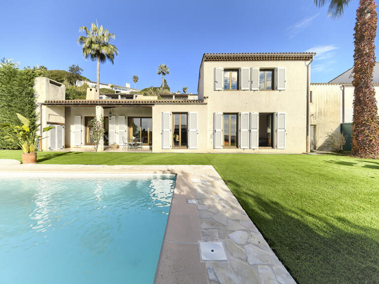 Villa Villeneuve-Loubet - 4 bedrooms - 151m²