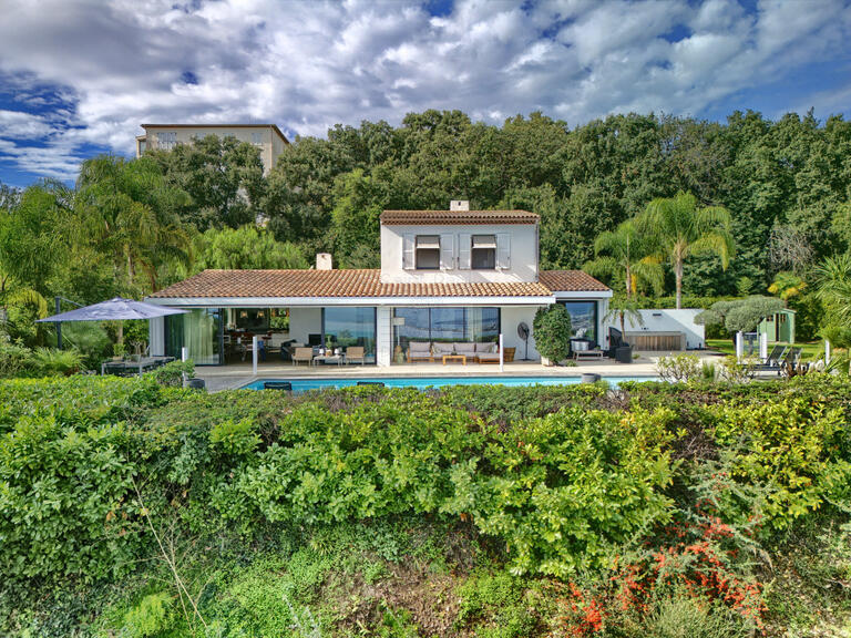 Villa Villeneuve-Loubet - 4 bedrooms - 266m²