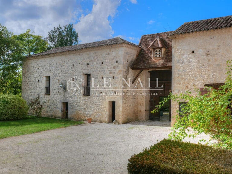 Château Villeneuve-sur-Lot - 5 chambres - 370m²