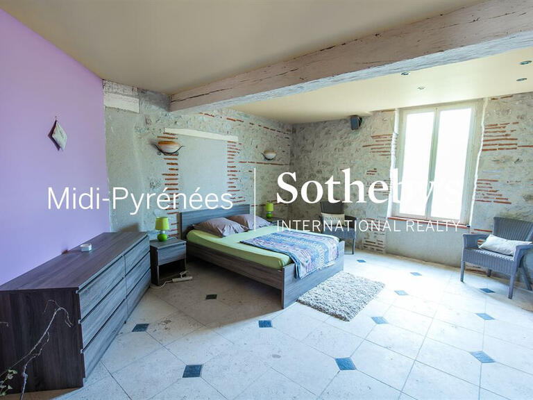 House Villeneuve-sur-Lot - 4 bedrooms - 850m²