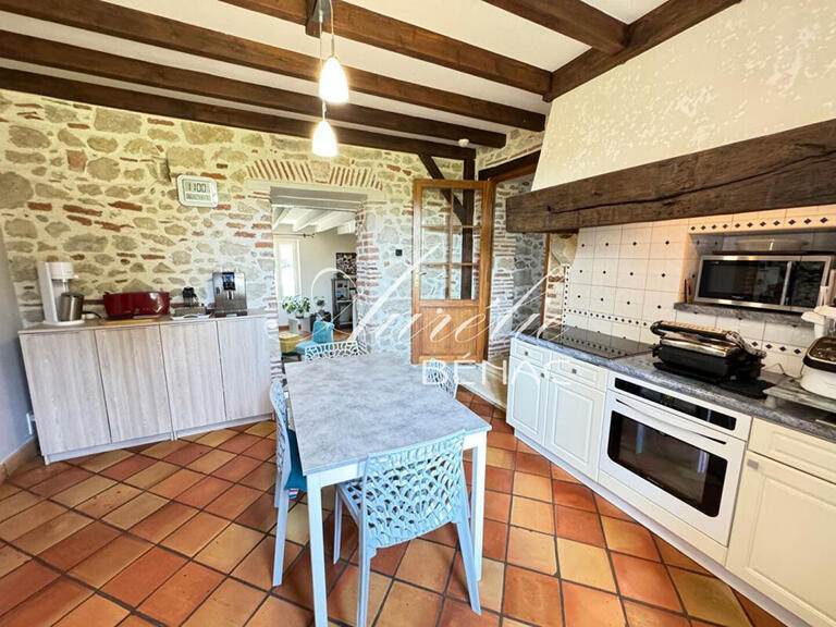 Property Villeneuve-sur-Lot - 4 bedrooms