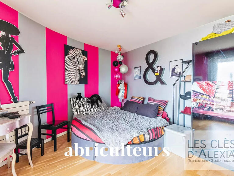 Sale Apartment Villeurbanne - 3 bedrooms