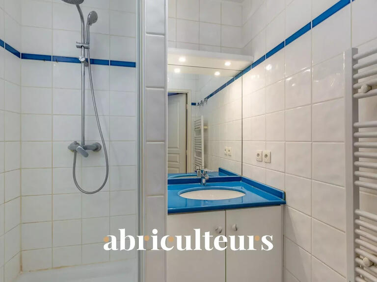 Sale Apartment Villeurbanne - 3 bedrooms