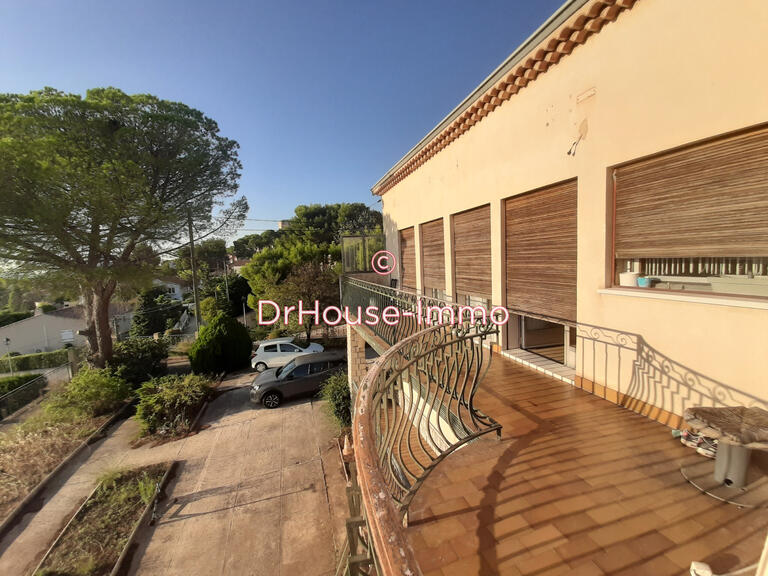 Villa Vitrolles - 8 bedrooms - 360m²