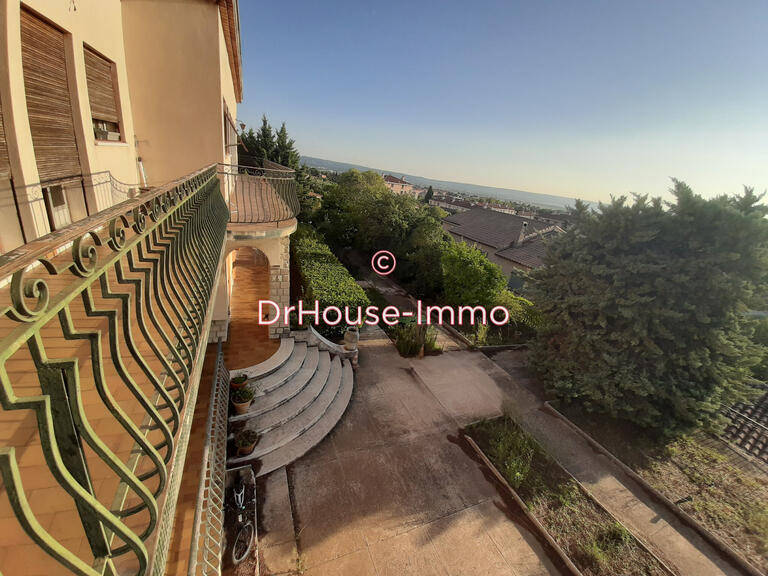 Villa Vitrolles - 8 bedrooms - 360m²