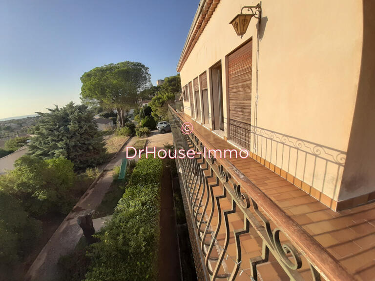 Villa Vitrolles - 8 bedrooms - 360m²