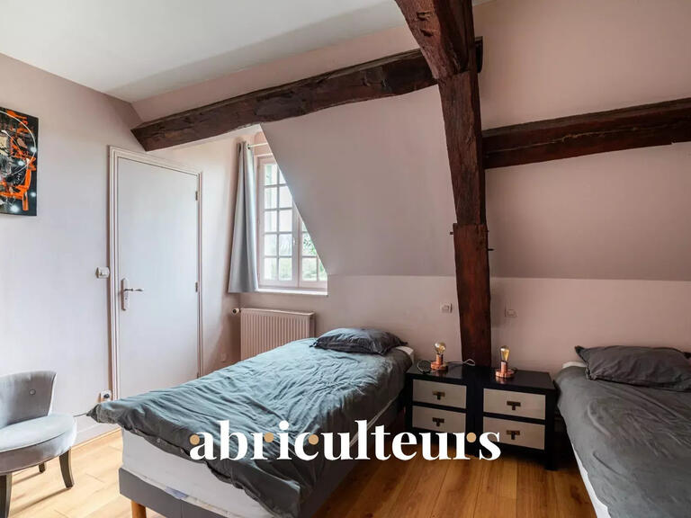 Maison Vitry-aux-Loges - 476m²