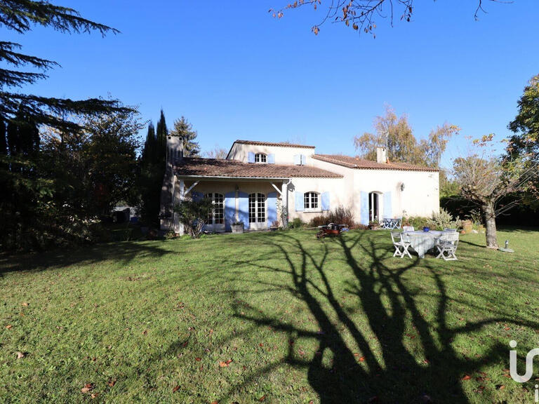 Villa à Yvrac - Vente De Luxe - BellesPierres